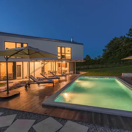 Caeli Villa